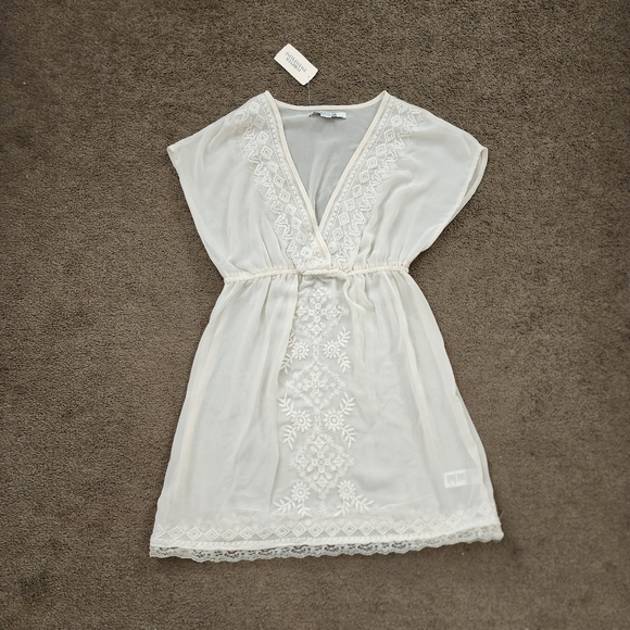 🆕️ Ivory Sheer Floral Tunic Top, Women's Small [NWT!] - Picture 2 of 11